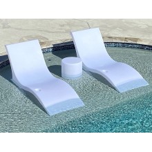 Luxury Lounger in Water Pool Chaise Lounge for Ledge 2 Chairs with Cylinder Table White